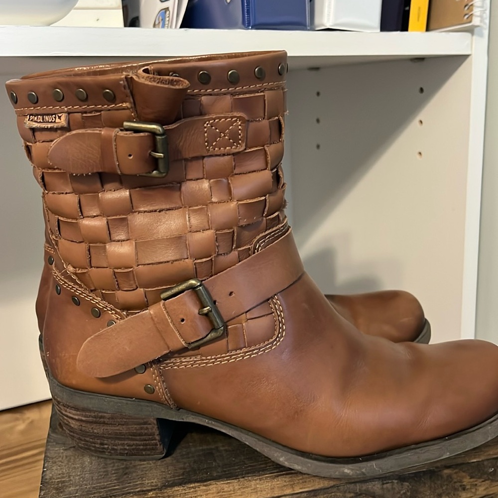 Pikolinos (42/11) women’s brown leather boots